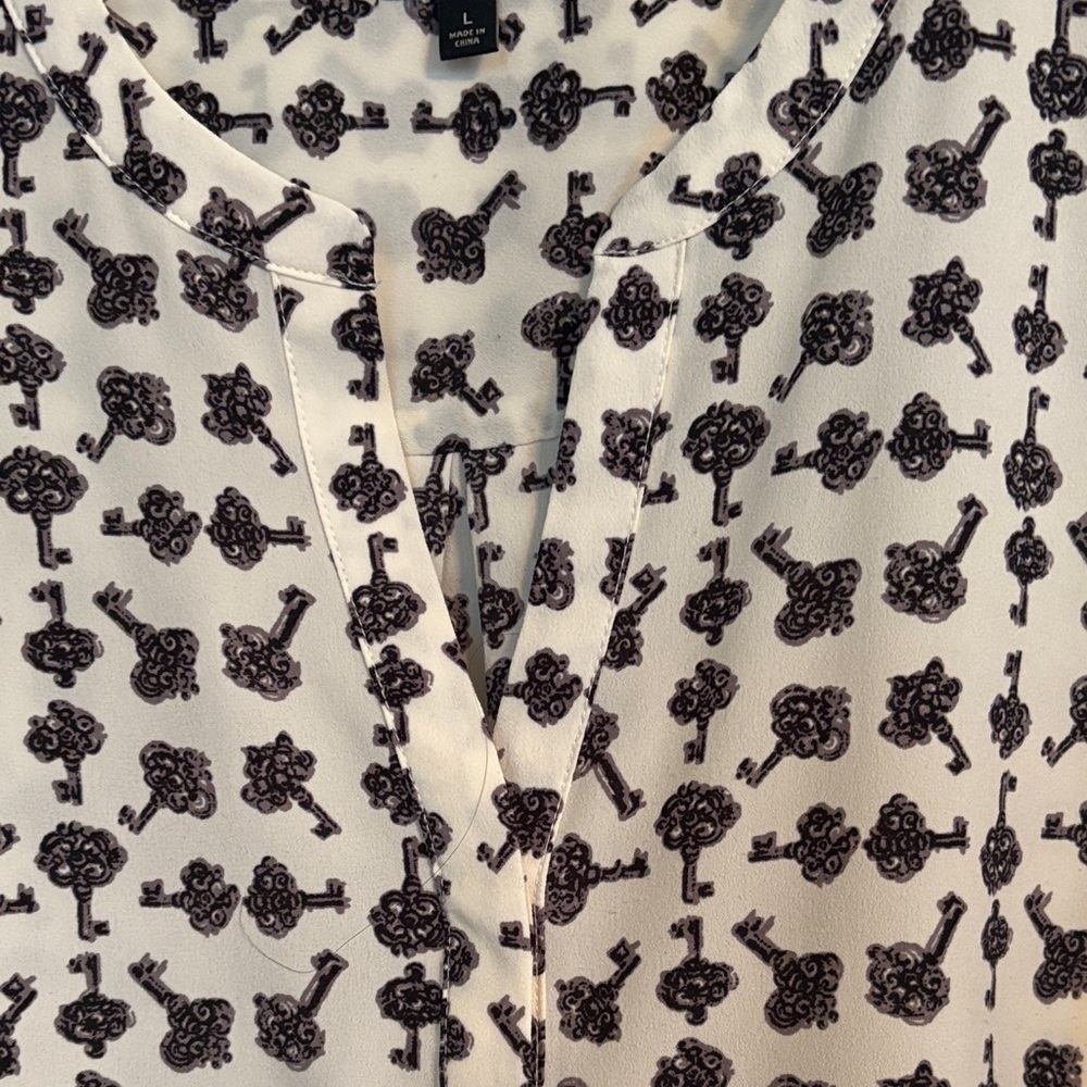 Talbots White Blouse with Black Key Print Large - Picture 4 of 5